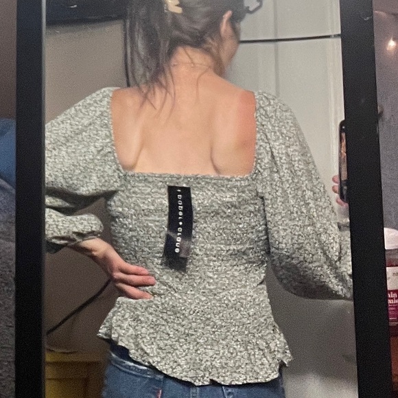 NWT Floral Square Neck Top - Picture 2 of 3